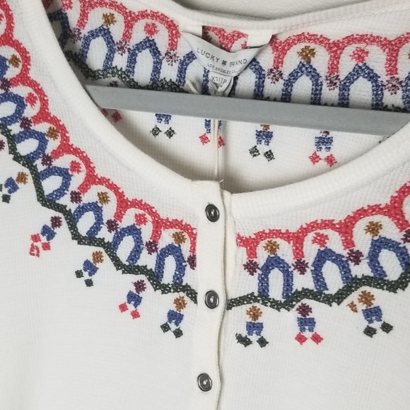 Lucky Brand Front Buttons Embroidered Long Slevees - Picture 3 of 11